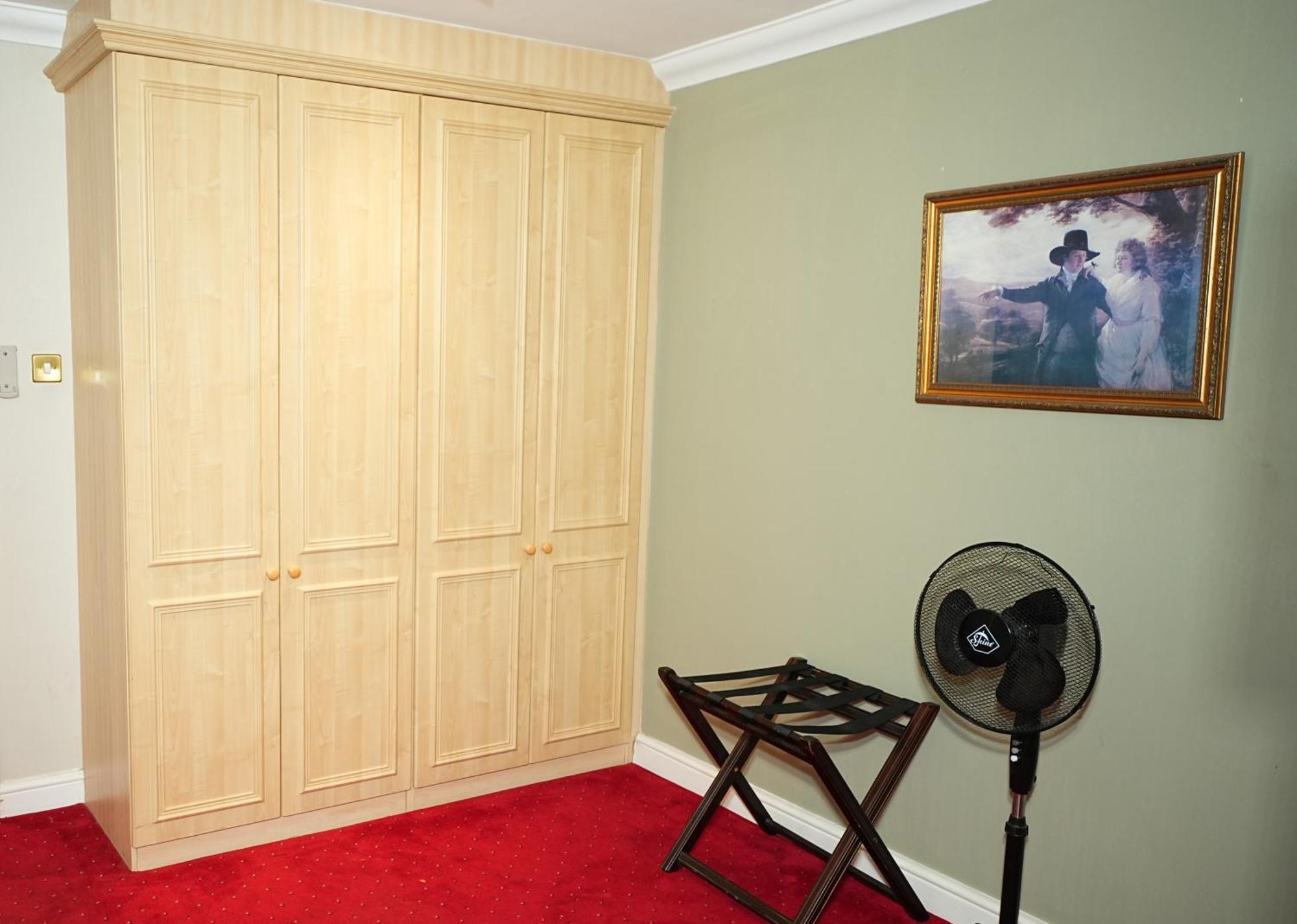Consort Hotel Rotherham Luaran gambar