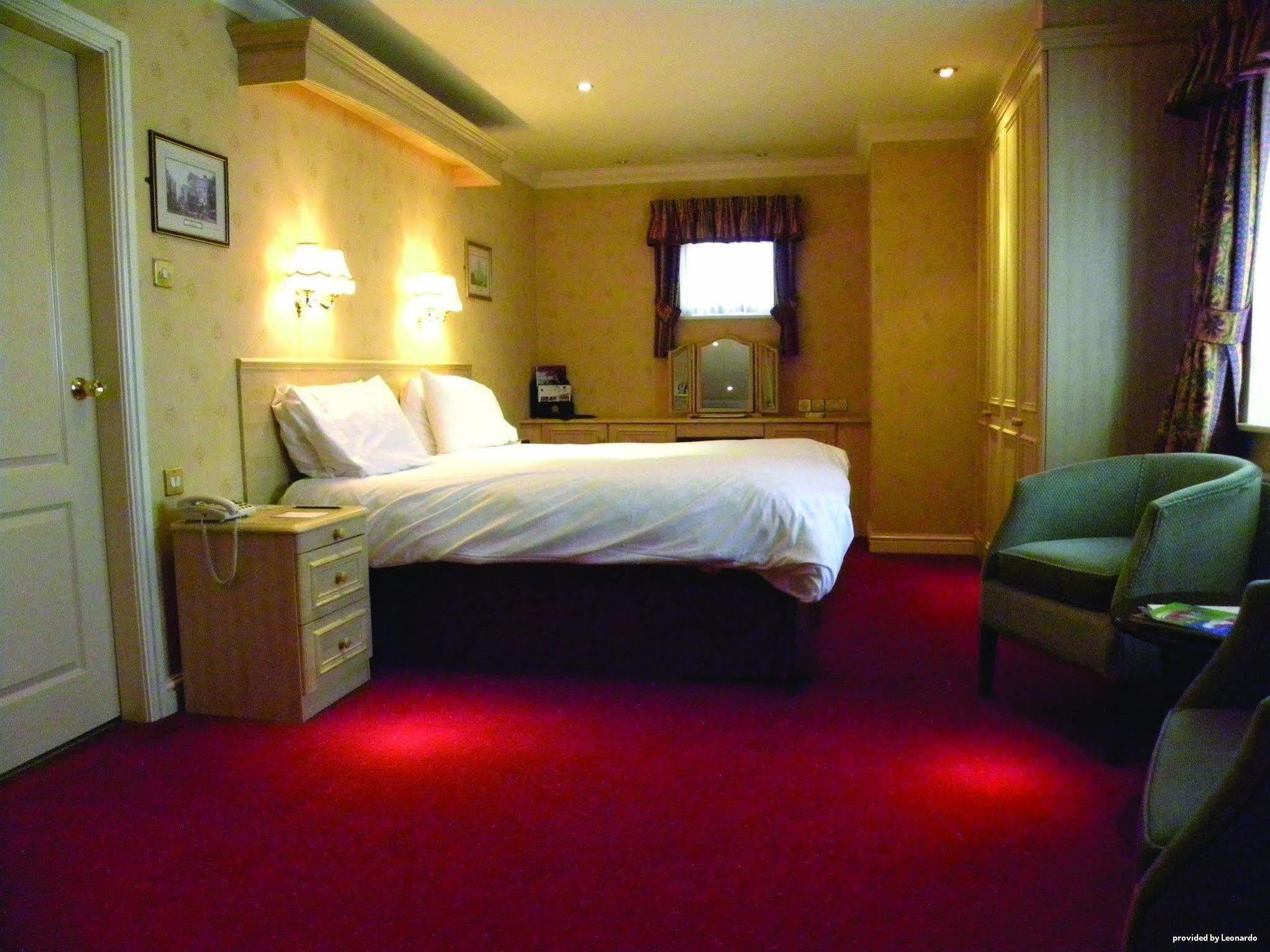 Consort Hotel Rotherham Bilik gambar